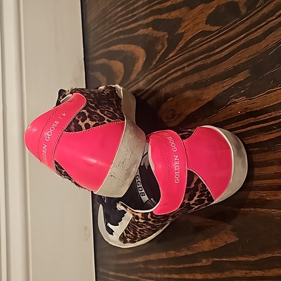 Never wore - Picture 2 of 3